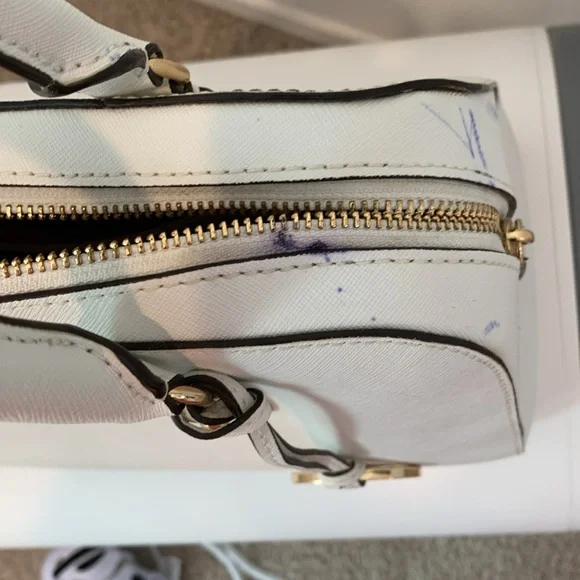 Michael Kors White Handbag - Picture 6 of 15